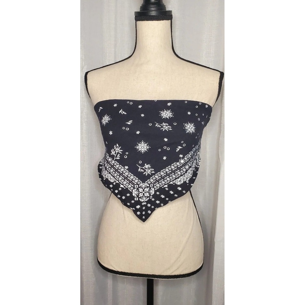 Forever 21 Bandanna Crop Top Medium Black Paisle Modern Sleeveless Chola A